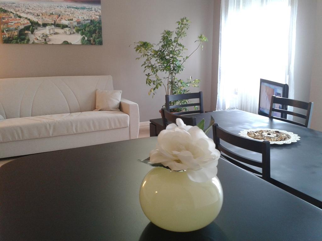 Milan Certosa 3 Bedrooms エクステリア 写真